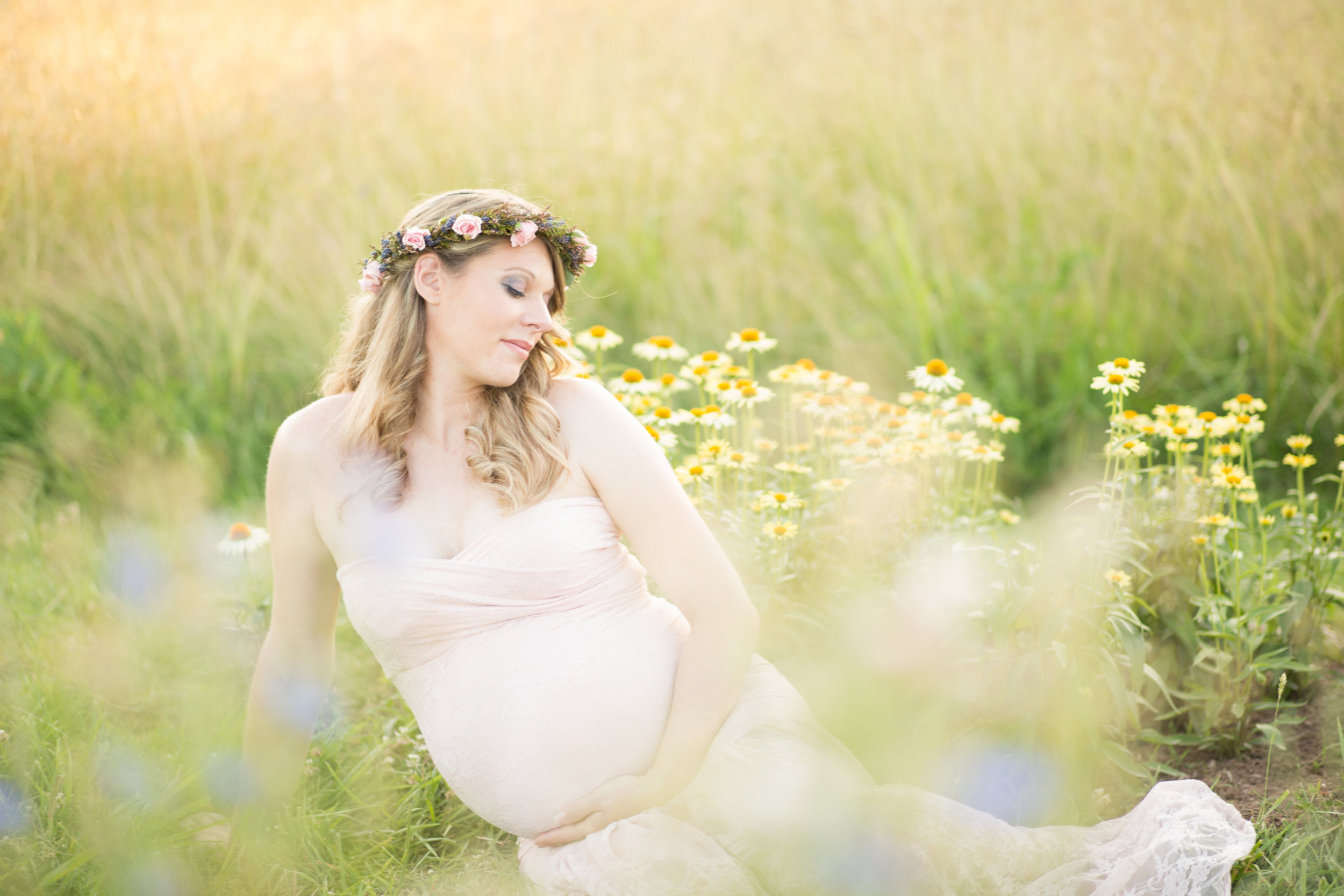 Maternity and Lavender_Emily Bartell Photography-24.jpg